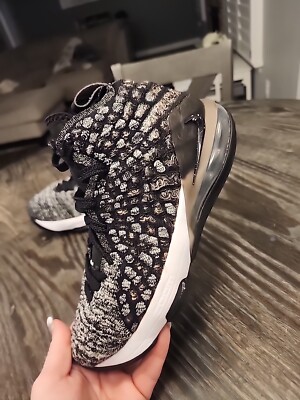 Nike Youth LeBron James XVII 17 In The Arena Black/White Oreo