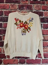UKU Estonia Floral White Lightweight Pullover See Measurements For Size C92