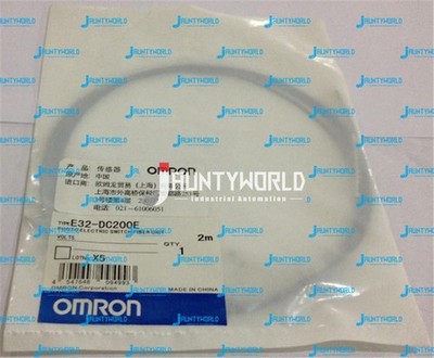1PCS NEW Omron E32-DC200E E32DC200E Photoelectric Switch Fiber Unit