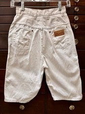 Vintage Wrangler White shorts, Misses 12, 11 Inch Inseam, 1970-80 s