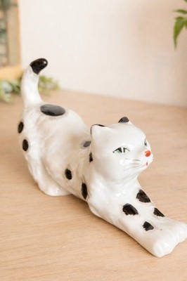 Vintage Keramik Katze Figur Stretching Langschwanz Kuh Print schwarz weiß MCM