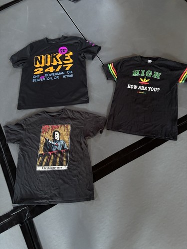 3 Shirt Bundle Halloween, How High, Nike