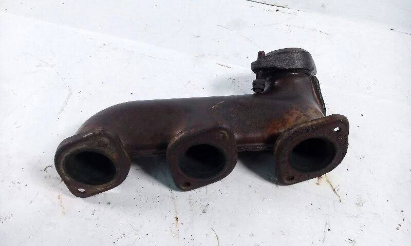 Левый выпускной коллектор для седана Mercedes C класса C240 01–05 годов выпуска тип 203 - Изображение 2 из 3