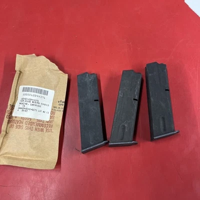 VEGA HOLSTER Beretta 92 FS M9 Lot of 4 Magazines 10 rd Govt issue
