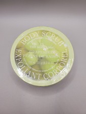 NEW The Body Shop Grapeseed Body Scrub Exfoliant with Grapeseed Oil 200ml 8.3 oz