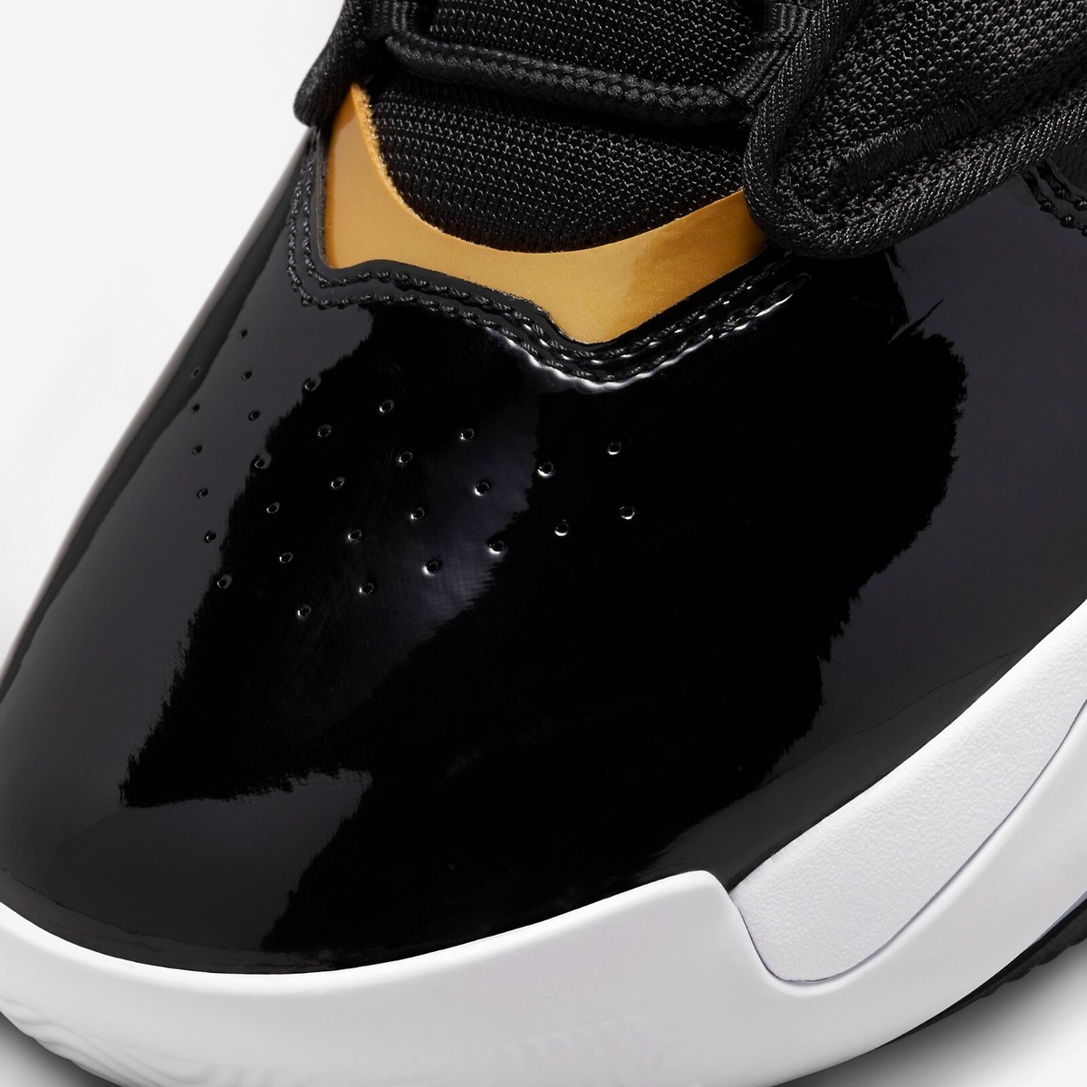 Nike Jordan Max Aura 4 DN3687-007 Black Metallic Gold Men's