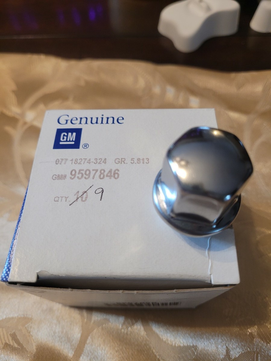 Genuine GM Wheel Lug Nut 9597846 OEM (this ad is for 1 lug