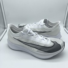 nike zoom fly 12