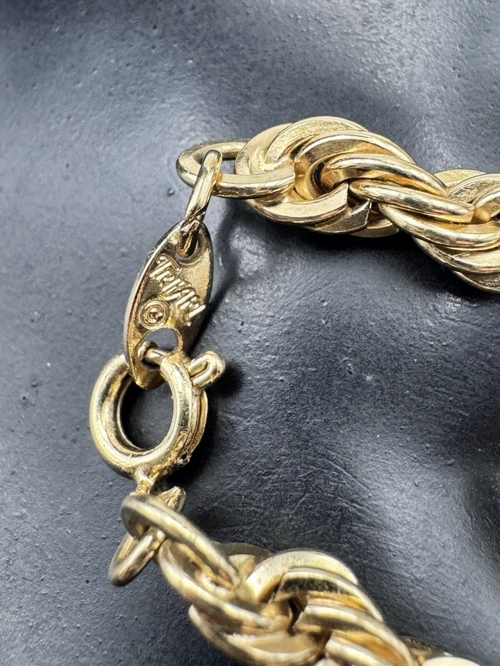 Vintage Signed Trifari Gold Tone And Black Twisted Rope Chain Necklace