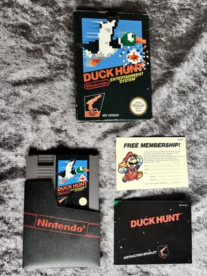 Duck Hunt NES Boxed Manual And Nintendo Fun Club Membership