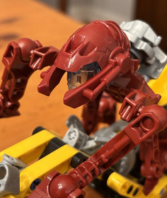 LEGO BIONICLES Cendox V1 (8992) & Glatorian Stronius (8984) ** READ **