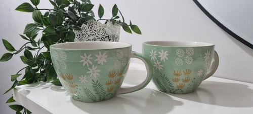 2 Aphorism Hand Painted By Joyye Mugs Cups Green Floral Pattern - Picture 1 of 3