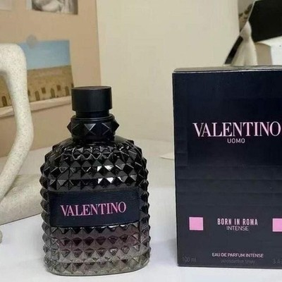 Valentino Born in Roma Intense Eau de Parfum Intense Spray 100ml
