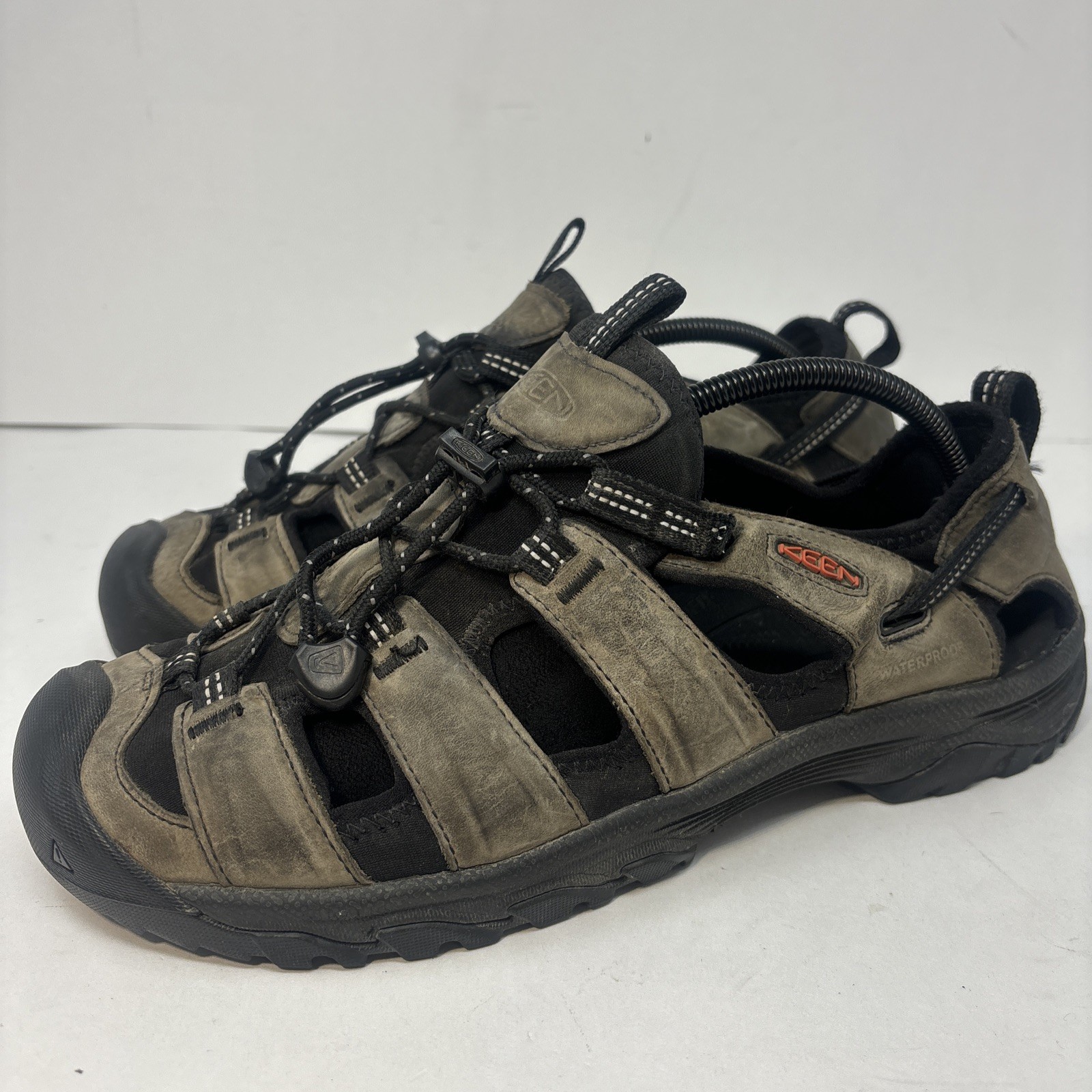 Keen 1022428 Targhee III sandali da trekking in pelle grigia punta chiusa scarpa uomo 11 5