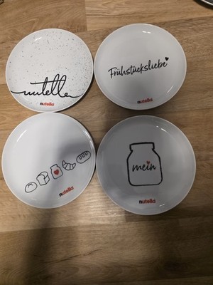 4 Nutella-Tellern + 4 Kinderschokoladen Tassen + jeweils 10 Riegeln