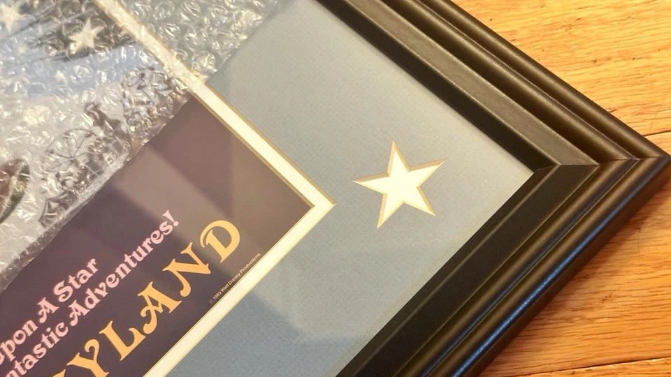 **RARO 1983 Disneyland Pinocchio’s Daring Journey 14x18 Impressão artística emoldurada passeio - Imagem 3 de 4