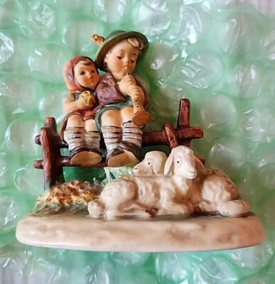 Hummel Figure 99 Evening Song 4 7/8in  Top Condition