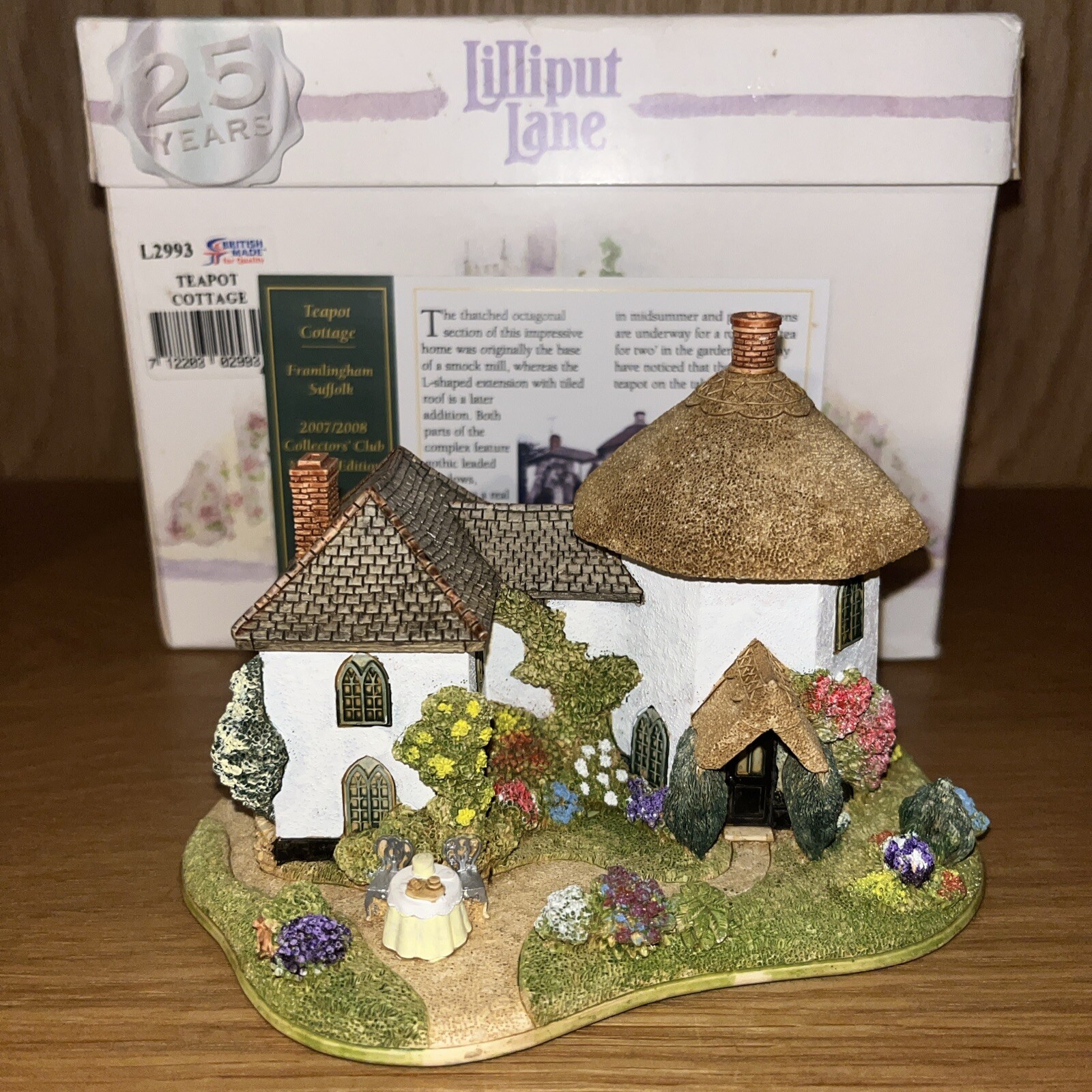 Lilliput Lane - Teapot Cottage