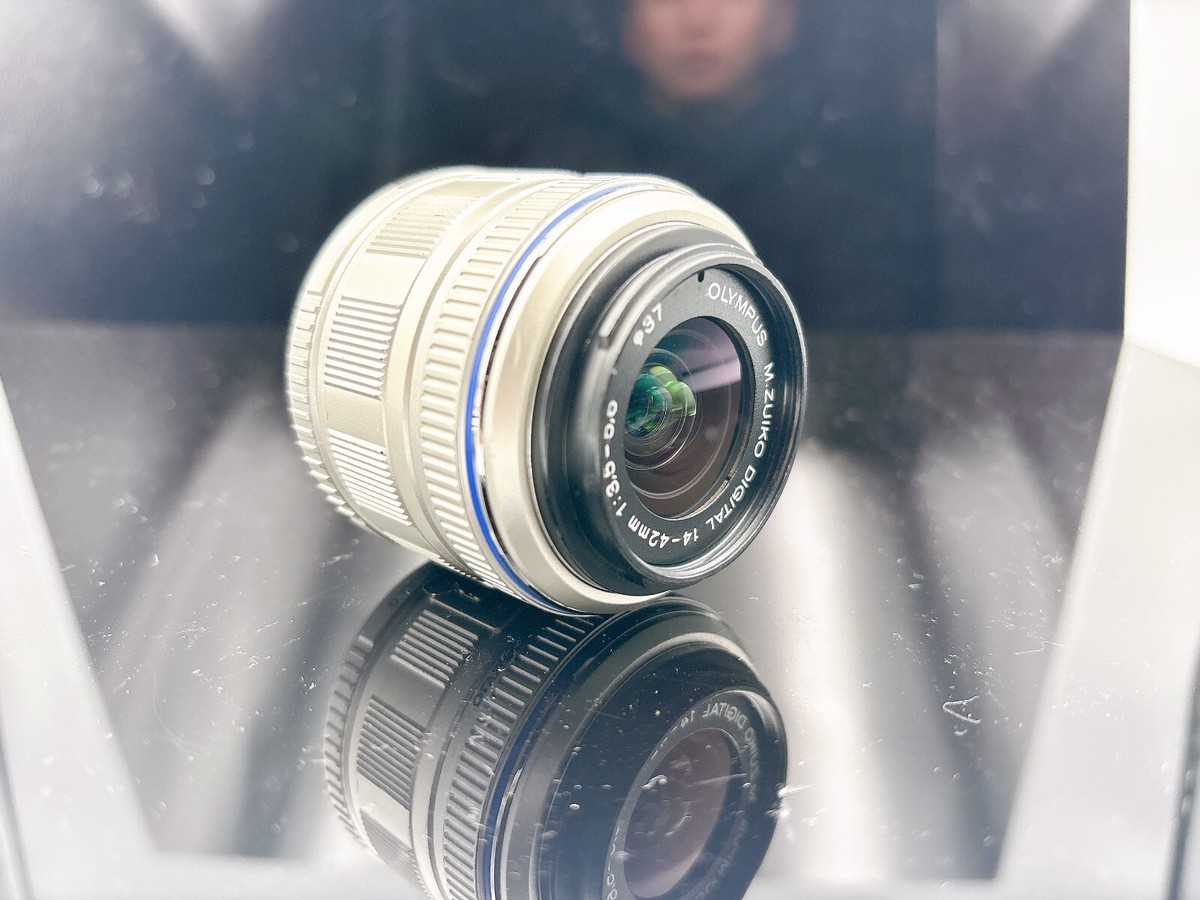 Olympus M.Zuiko II R MSC Silver Lens 0.25m/0.82ft Ø37 14-42mm 1