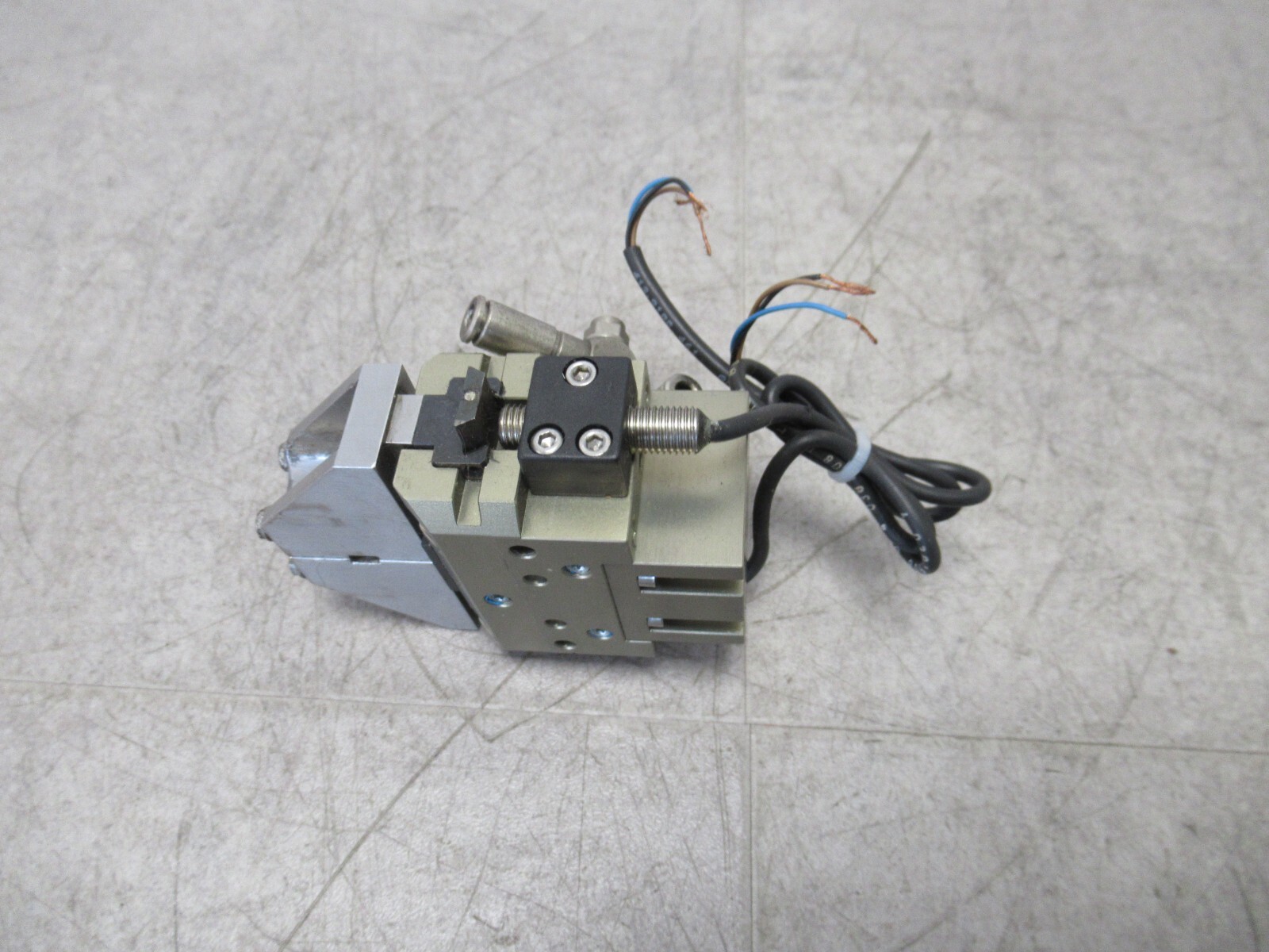 Schunk 370400 Parallel Gripper Pneumatic Schunk PGN-64/1 + Proximity ...