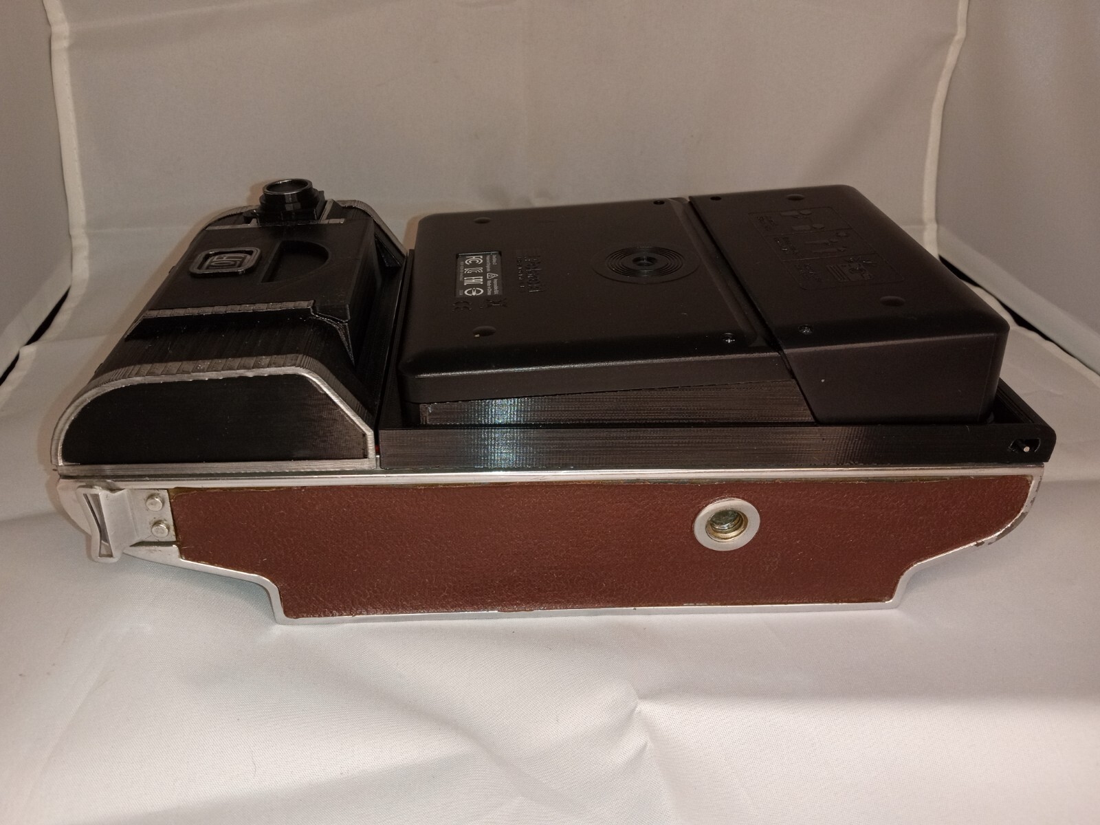 Polaroid Soviet facsimile Gomz Moment conversion kit by Lo-Fi to I type film!!!