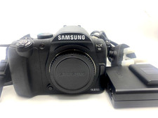 Samsung NX10 14.6 MP Digital Camera -Body Only-Used