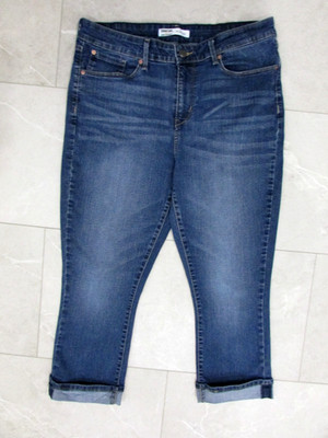 Signature Levi Strauss Womens Capri Jeans Size 14 Mid Rise Stretch Cuffed