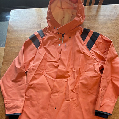 Grundéns Waterproof Hooded Rain Jacket Orange/Black 2XL Fishing