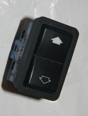 **BMW E38 E39 525i 528i 530i 535i 540i M5 730i 735i 740i 750i L7 Window Switch