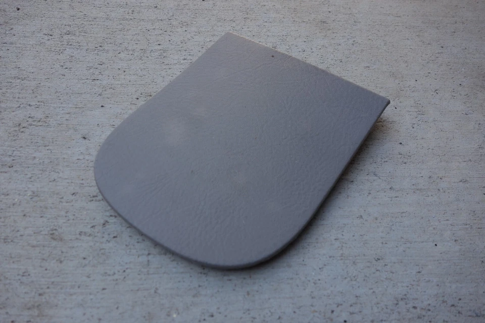 00-02 Saturn SC1 SC2 右后乘客侧下座皮带张力盖帽 — 第 3/4 张图片