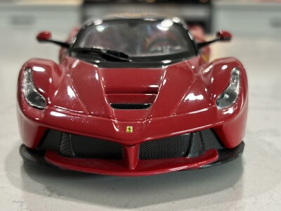Bburago Ferrari Race and Play LaFerrari 1/24 Scale Diecast Model Vehicle Red