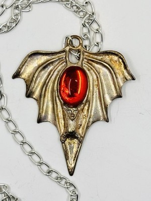 Gold Tone Gothic Bat Wing Medallion Pendant W/Red Jelly Belly & 28  Silver Chain