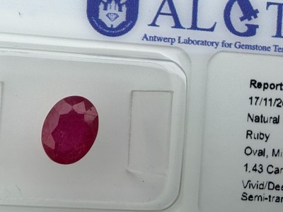 Vivid / Deep Purplish Red Ruby - 1.43 Carat - original ALGT Report and sealed