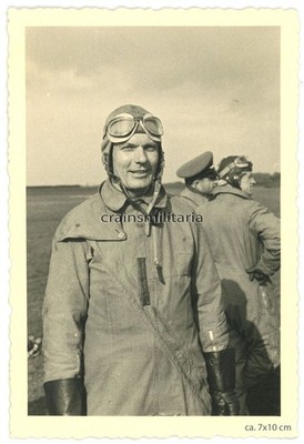 Orig. Foto Portrait Pilot Fluglehrer an Flugplatz GÖRLITZ Sachsen 1940