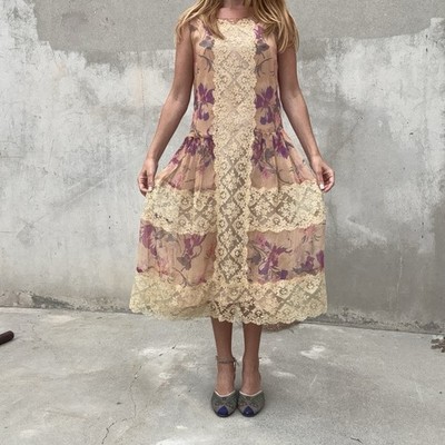 1920s a line dress Antique Pink & Purple Silk Chiffon & Lace Floral Print Vintage The skirt and scarf purple prom dress 2020 By Anthropologie Open-Back Midi Size:Made-to-Measure