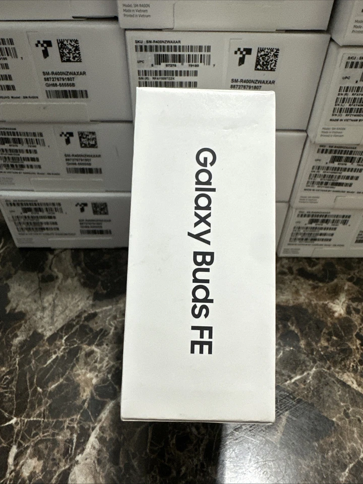 Samsung Galaxy Buds FE - White Brand New White And Black - Image 2 of 4