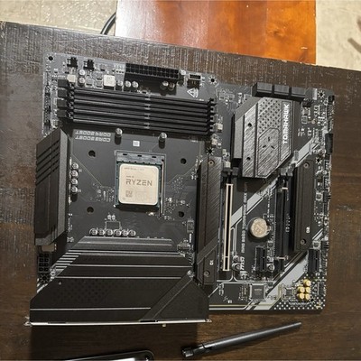 MSI B550 Tomahawk MAX WiFi ATX Motherboard