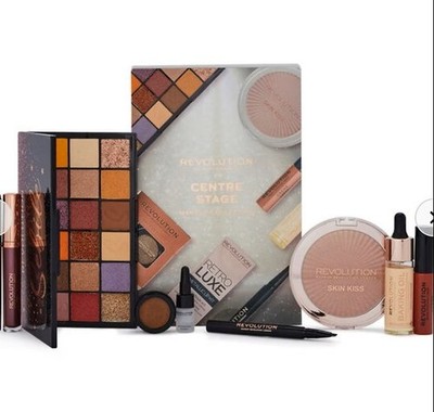 Revolution Centre Stage Make Up Kit Geschenkset Lidschatten Highlighter Lipgloss