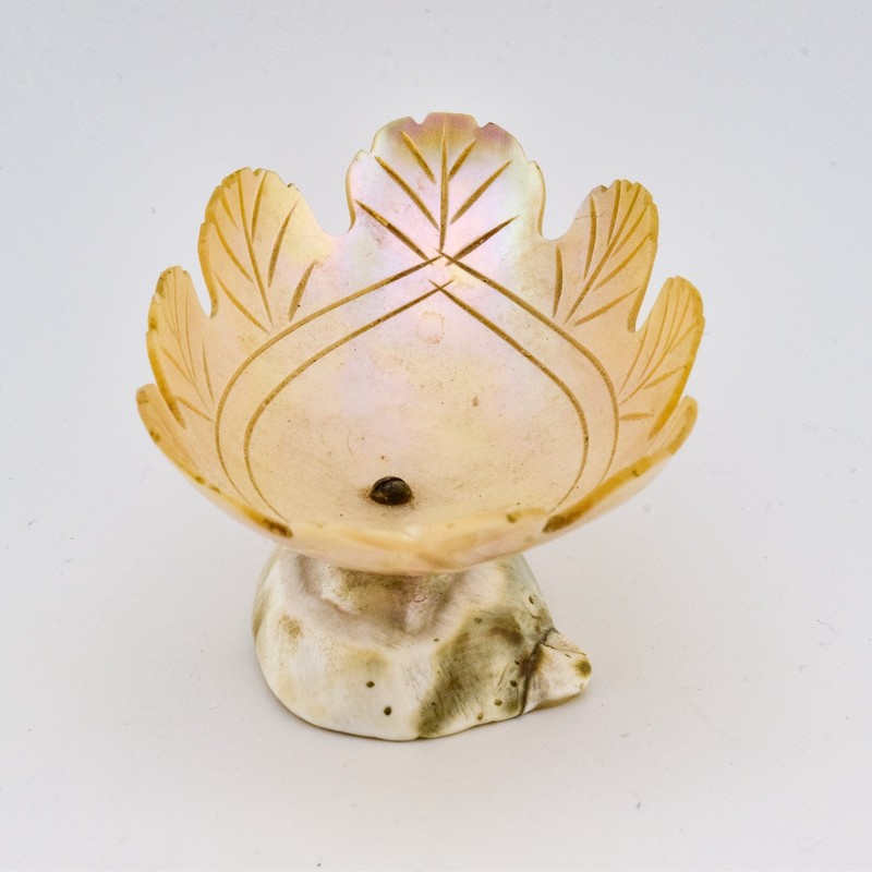 Hand Carved Leaf Mother of Pearl Salt Cellar Souvenir Footed Trinket Dish