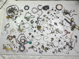 Mixed Estate Jewelry Job Lot Assorted Rings Pendants Chains Karats Lot