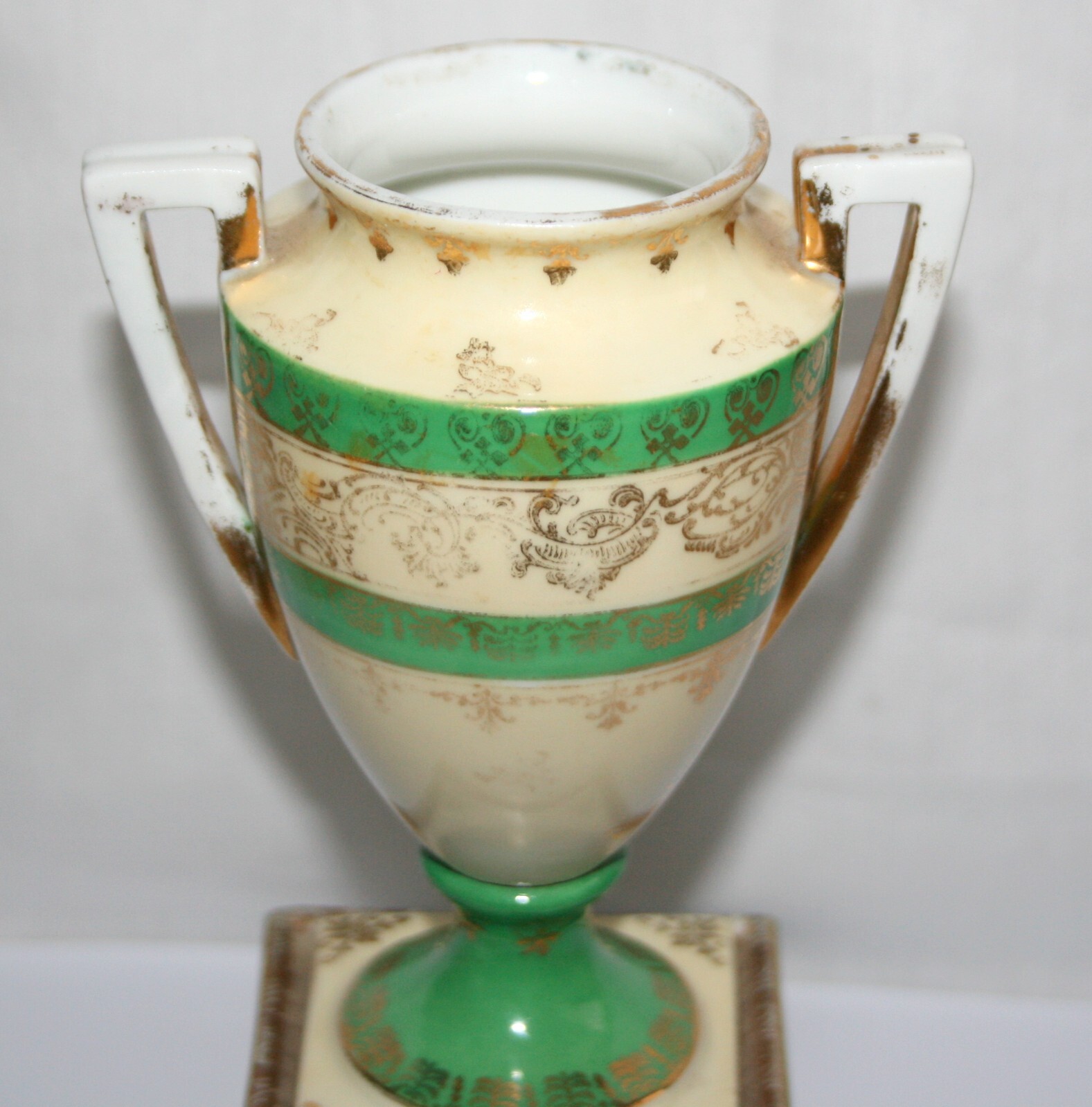 Antique porcelain 19th C. Royal Vienna Porcelain Vase URN Antique