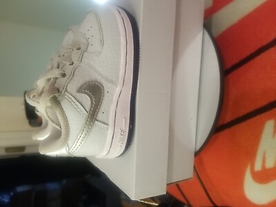 Air Force 1 Platinum Toddler Size 4c Used With Box. Free Keychain With Purchase