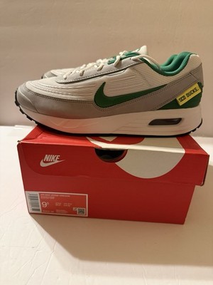 Nike Air Max Verse Oregon Ducks M 9.5 White Apple Green IB3224-100 New OG Box