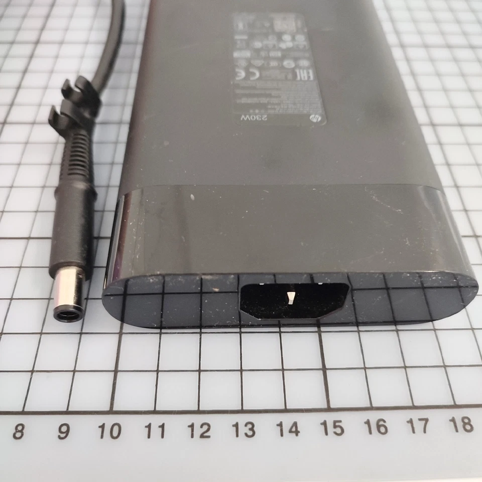 Adapter HP 19.5v/230w/11.8A 7.4*5.0 - Bild 4 von 4