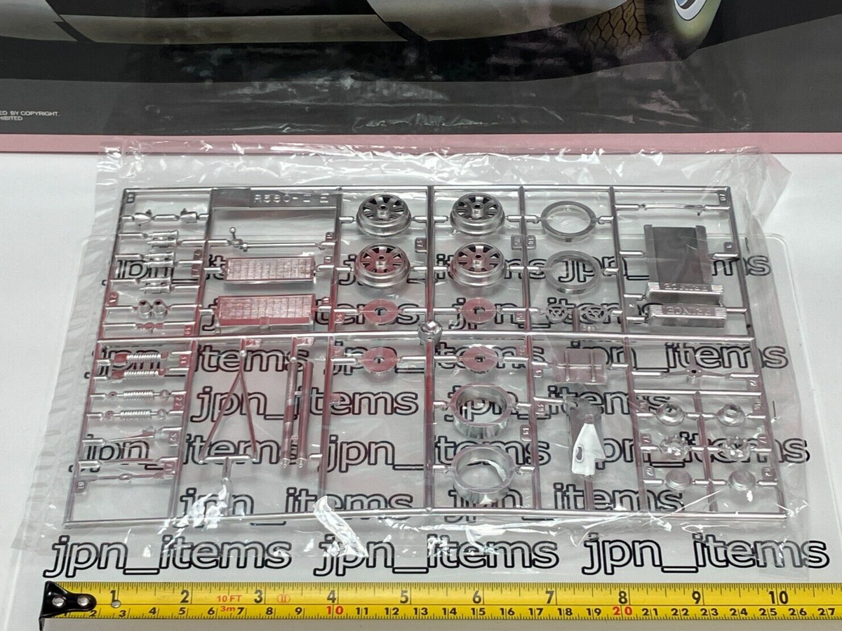 Fujimi 1/16 NISSAN R380 2 Enthusiast Plastic Model Vintage Kit