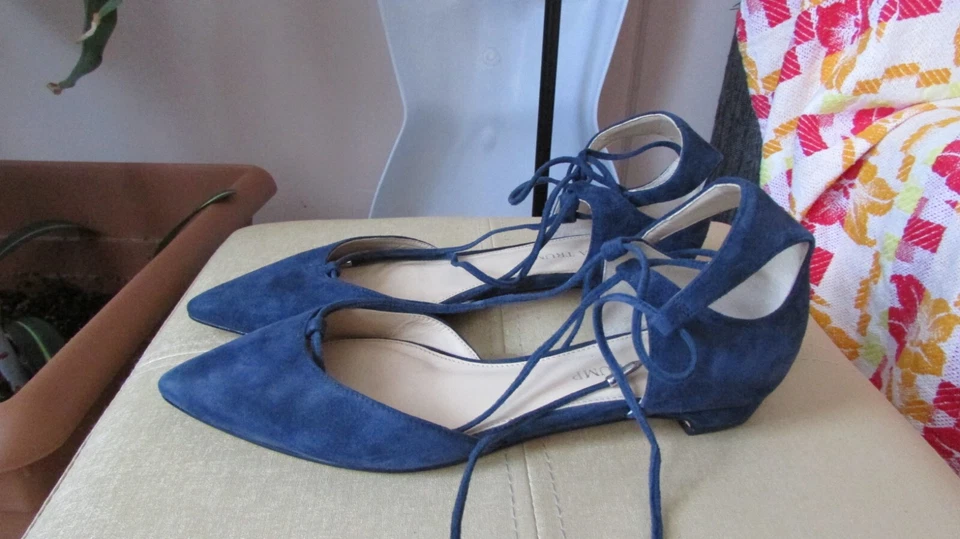 Zapatos planos para mujer IVANKA TRUMP azul gamuza con cordones talla 7 1/2 Foto 2 de 4