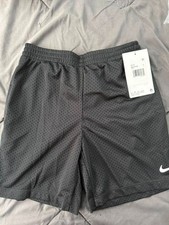 Nike Boy's Essential Mesh Shorts Black - Size 5