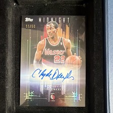 Topps Midnight Dark Marks Clyde Drexler DM-CD Summer Solstice Auto /50