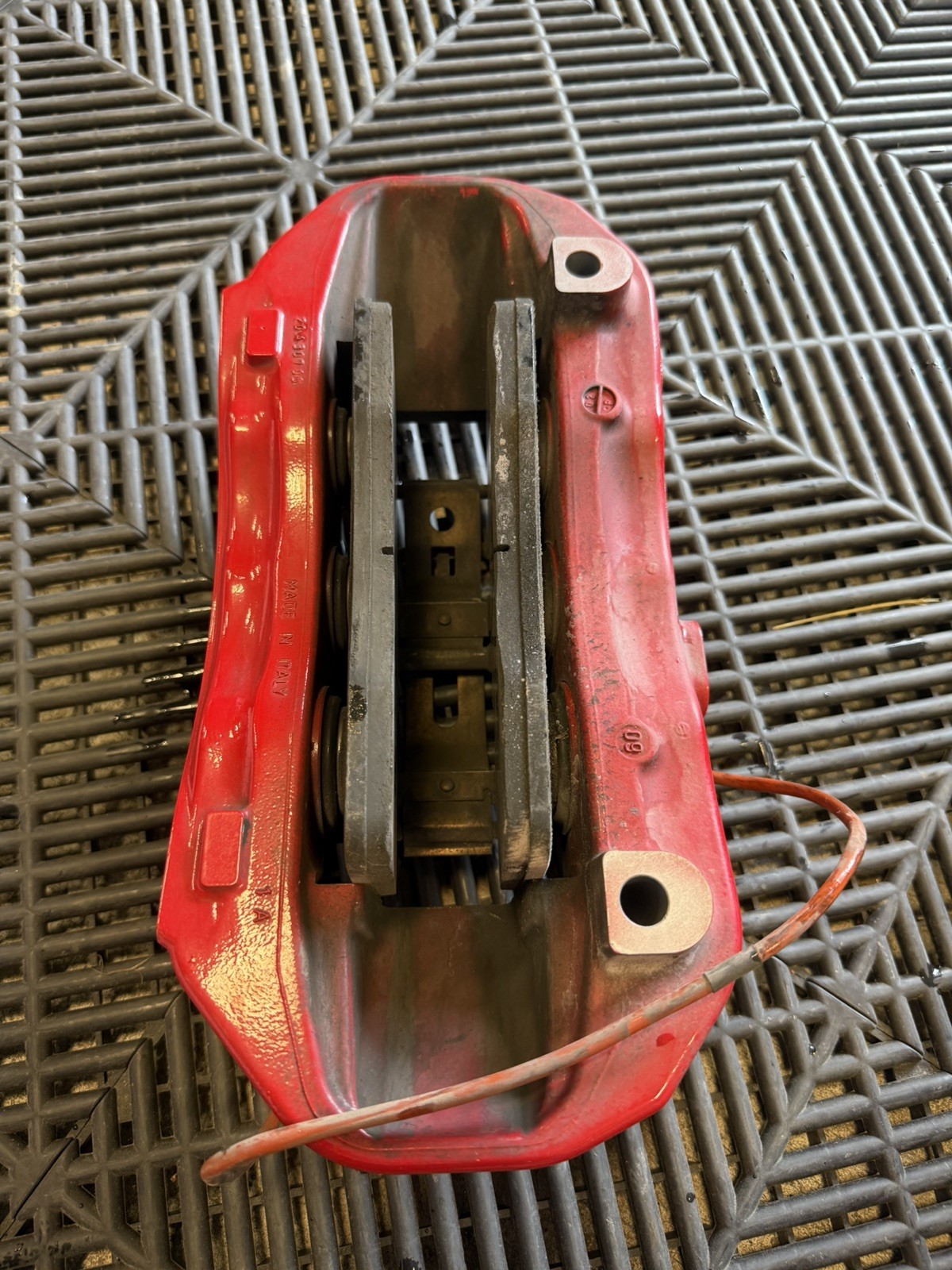 Front left Passenger Brake Caliper Red 251519 OEM Ferrari California 2008-14