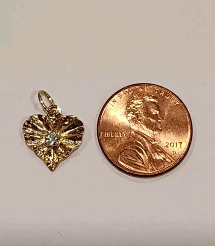 14K Yellow Gold Heart Leaf Pendant /Women's Jewelry / CZ - Picture 4 of 5